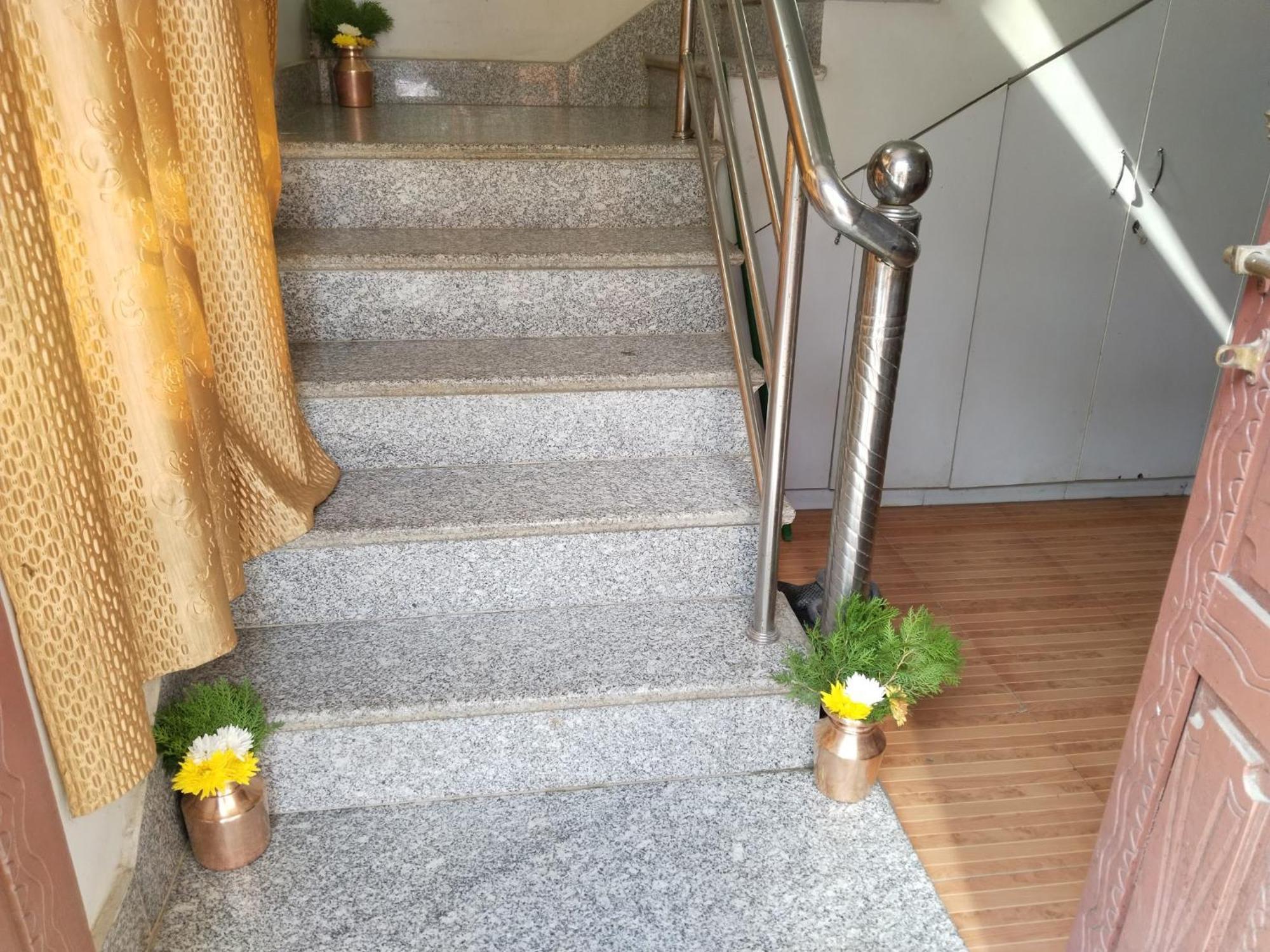 Kathmandu Airport View Hotel And Lodge 외부 사진